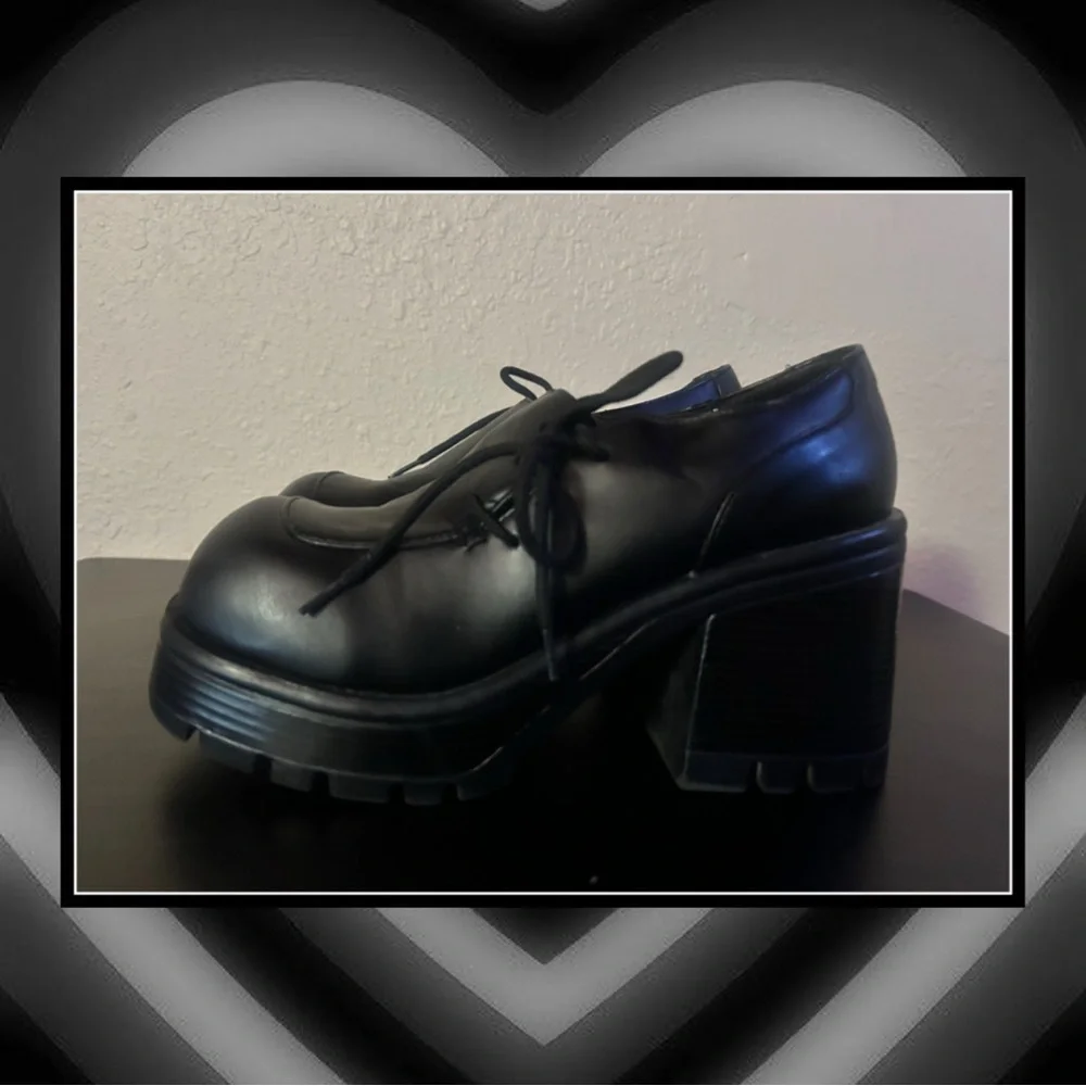 Vintage 90s Y2K Chunky Platforms - Picture 1 of 3
